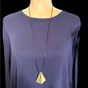 Chico’s Black Corded Necklace with Hammered Split Goldtone pendants. (F-W)